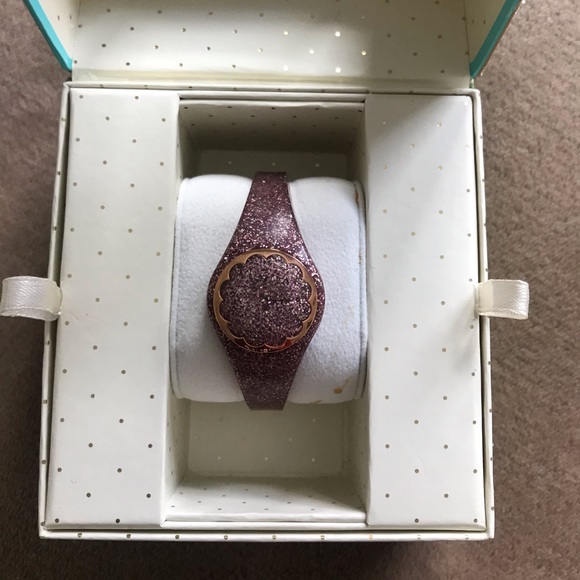 Activity Tracker and Sleep Monitor - Picture 3 of 5